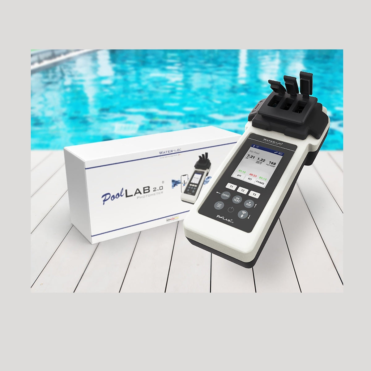 Swim & Fun Pool Lab 2.0 digital tester og emballage ved pool